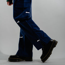 ARROW-PRINTED CARGO PANTS
